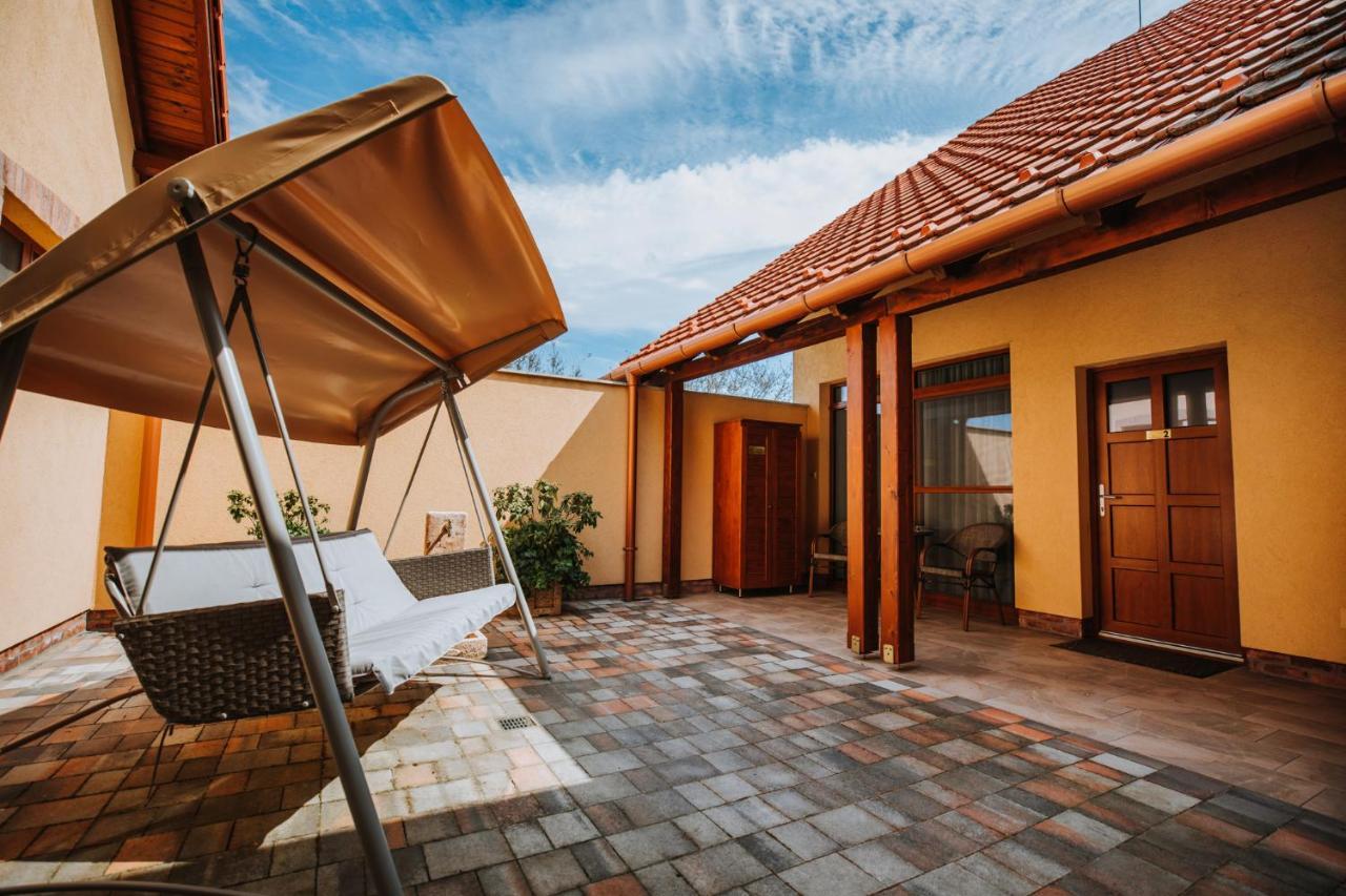 Mórahalom Nemeth Apartmanhazak מראה חיצוני תמונה